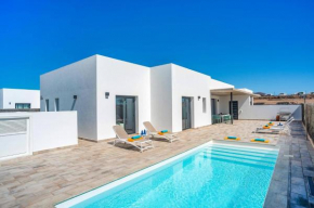 Villa Artenara by Villa Plus